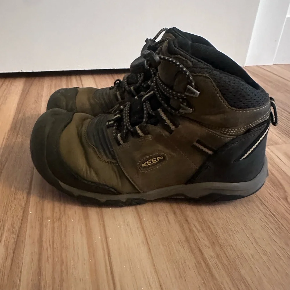 Keen Kids Brown Black Hiking Boots